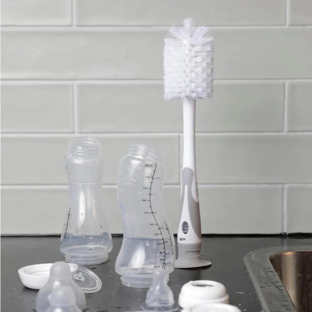Difrax 2-in-1 Deluxe Bottle Brush – BPA-Free, Dishwasher Safe, For Bottles & Teats