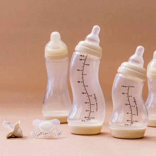 Difrax Newborn Starter Set – Anti-Colic Bottles & Pacifiers for 0-6 Months